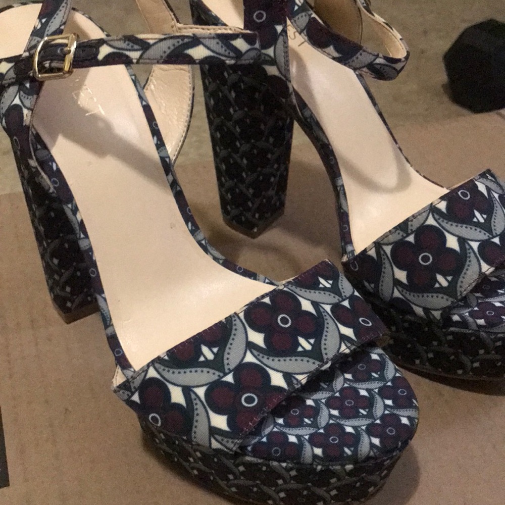 Nine West patterned heels